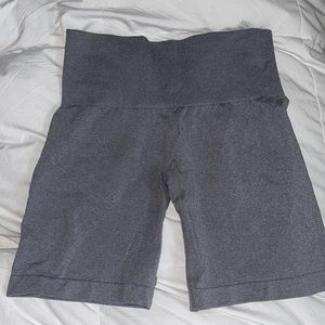 NVGTN grey seamless pro shorts size XS